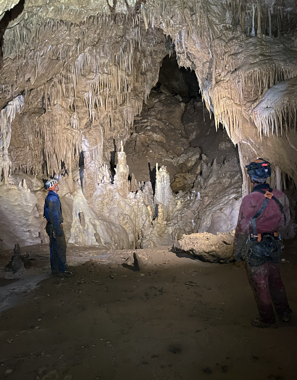 Exploration spéléo Gournier - Expédition de 52 heures au fond de Gournier, exploration de la salle des Burgondes